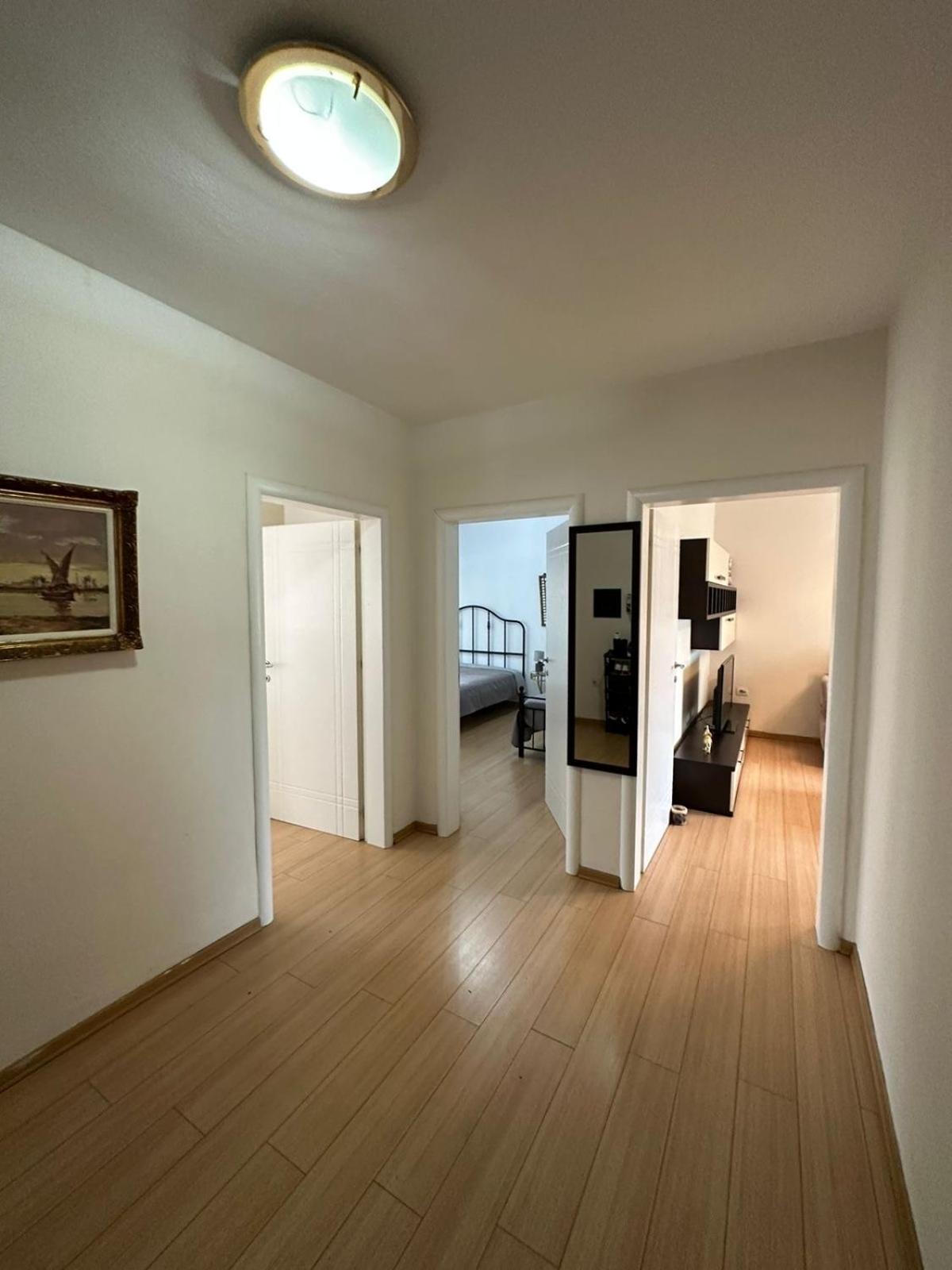Blloku Family Apartment Tirana Kültér fotó