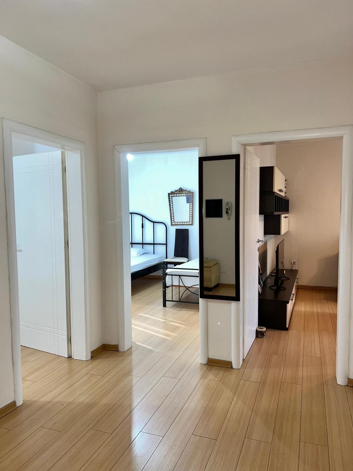 Blloku Family Apartment Tirana Kültér fotó
